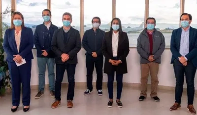 Ministros que viajan a Corea del Sur