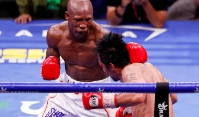 Yordenis Ugás castigó fuerte a Manny Pacquiao. 