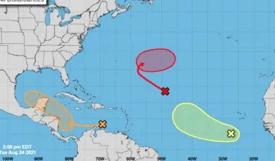 Avance de la onda tropical.