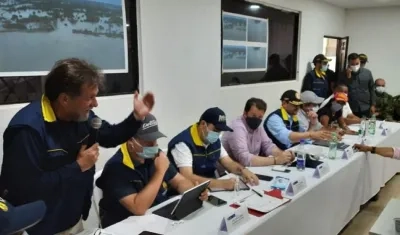 El director de UNGRD, Eduardo González, en La Mojana.