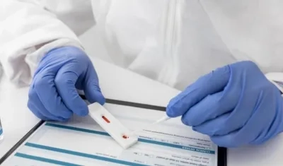 Laboratorios procesaron 49.243 pruebas para detectar el coronavirus en Colombia.