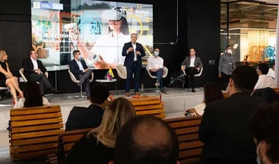 Duque en el Centro de Innovación del Sena, en Medellín.