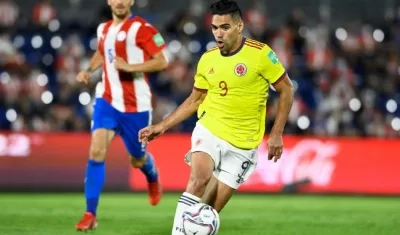 Falcao García durante el partido ante Paraguay.