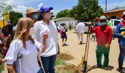 Gobernadora Elsa Noguera en Algodonal.