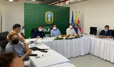 Puesto  de Mando Unificado (PMU) número 100, liderado por el ministro de Salud, Fernando Ruiz, desde Soledad, Atlántico.