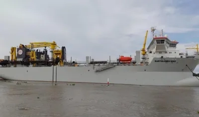 La draga Bartolomeu Dias.