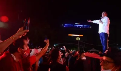 Gustavo Petro en la Plaza de la Paz