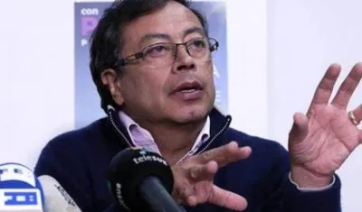Gustavo Petro, senador.