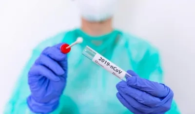 Los laboratorios procesaron 53.446 muestras para detectar casos de Covid-19.