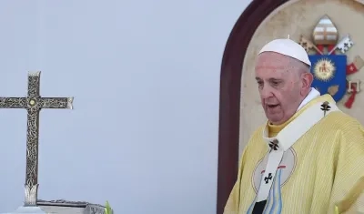 Papa Francisco en Hungría, en una visita corta.