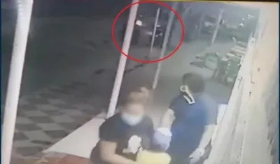 Momento del ataque sicarial en Malambo. 