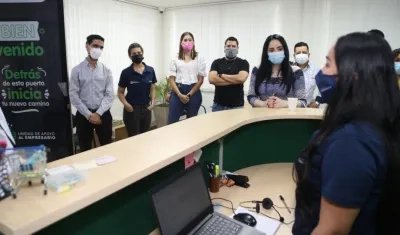 Los nuevos talentos locales recibirán acompañamiento integral por parte de mentores y asesores expertos para su modelo de negocio a través de talleres y asesorías.