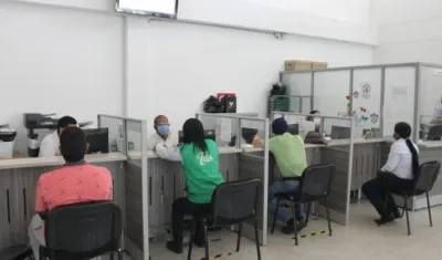 Tránsito de Barranquilla estará atendiendo a quienes aprovechen pagar con los descuentos de la Ley de Inversión Social.