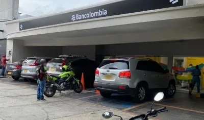 Bancolombia de la calle 93. 