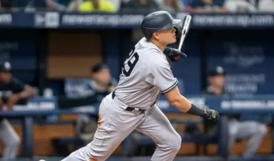 El pelotero colombiano Gio Urshela.