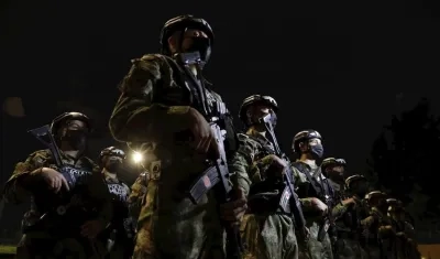 Imagen de escuadrón militar en Bogotá.