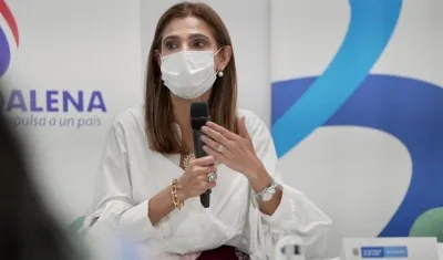 La Ministra de Transporte, Ángela María Orozco.