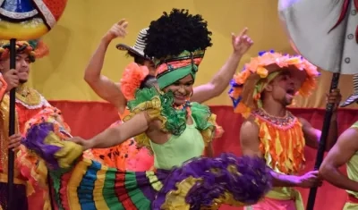 La presentación de las fiestas novembrinas.