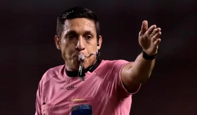 Jesús Valenzuela, de Venezuela, será el central del partido Uruguay y Colombia.