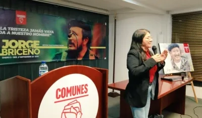 La senadora Sandra Ramírez.