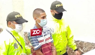 Aldair Aguirre se entregó la semana anterior en la Defensoría del Pueblo. 