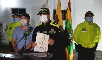 Mayor General Julio César González. 