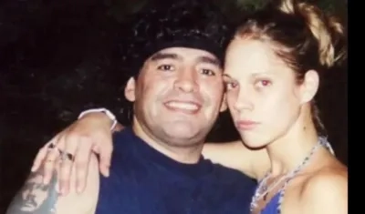 Diego Maradona y Mavys Álvarez.