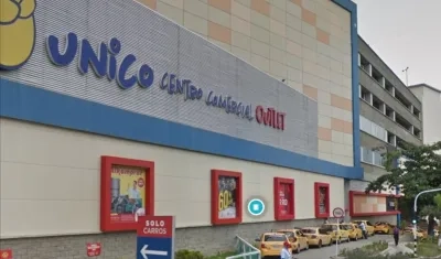Centro Comercial Único.