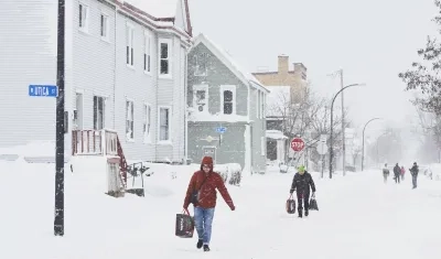Vista de los efectos de una tormenta de invierno masiva en Búfalo, Nueva York.