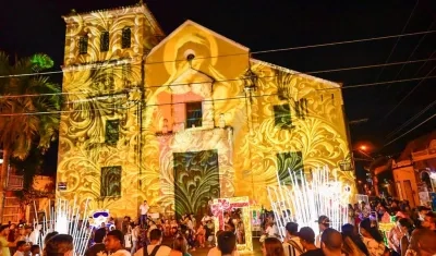 El Centro es por estos días el principal atractivo por la decoración navideña.