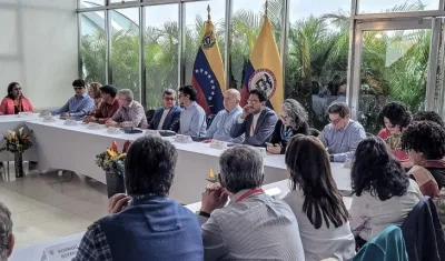 Instalación mesa de diálogo en Caracas.