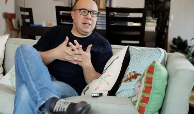 El escritor colombiano Ricardo Silva.