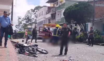 Policía de Riosucio, Caldas, minutos después de estallar la pólvora.
