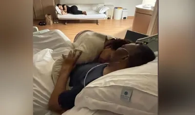 Kely Nascimento con la imagen que compartió junto a su padre.