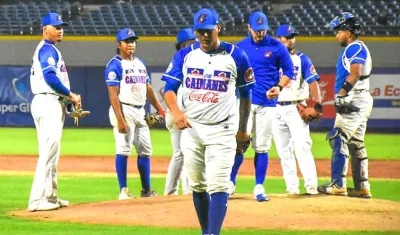 Luis Escobar, pitcher perdedor.