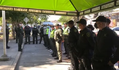 El primer Comando Dinámico Local se realizó hoy en el barrio San Roque de Barranquilla. 