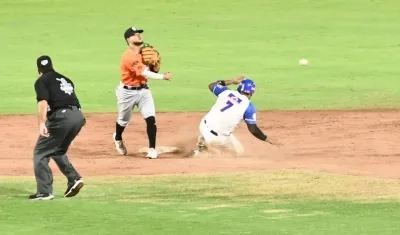 El juego entre Caimanes y Gigantes fue suspendido. 