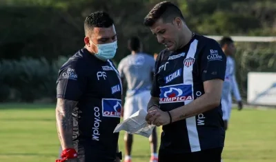 Cristian Juliao conversa con Juan Cruz Real. 