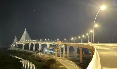 El nuevo alumbrado del Puente Pumarejo.