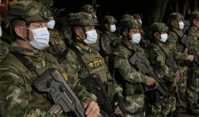 Tercera Brigada del Ejército patrulla Cali para garantizar la seguridad.