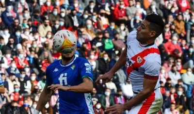 Falcao García en acción del partido. 