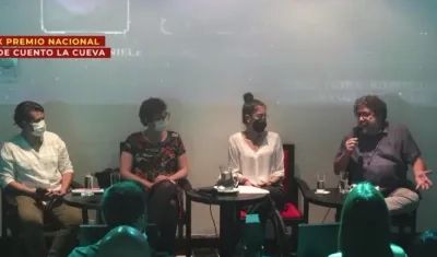 Las autoras ganadoras del Premio Nacional de Cuento La Cueva.