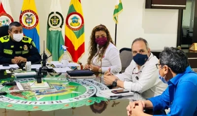 Reunión de las autoridades para contener el delito de hurto. 