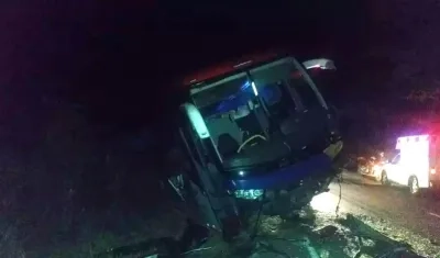 El bus implicado en el accidente. 