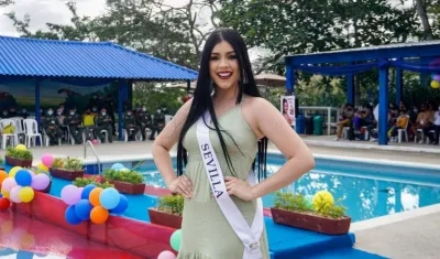 Sissey Nayelis, nueva reina de la Policía. 