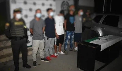 Los cinco capturados se movilizaba en una camioneta. 