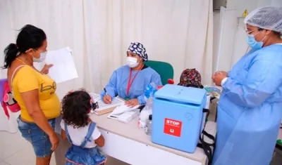 Minsalud hace un llamado a padres, madres y cuidadores de niños que faltan por vacunarse.