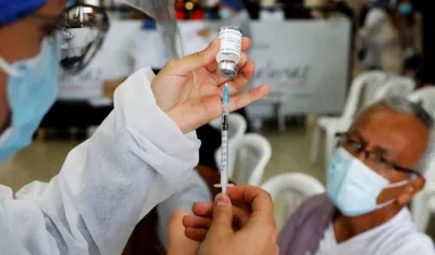 Casi 30 millones de colombianos tienen esquema completo de vacunación contra el Covid-19.