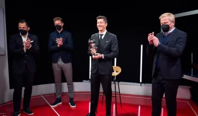 Robert Lewandowski gana el premio The Best. 