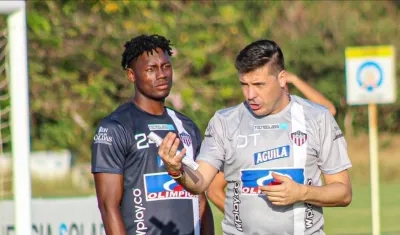 Juan Cruz Real, entrenador de Junior. 